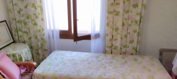 3 bedrooms House in Zaragoza, Spain No. 65988 16