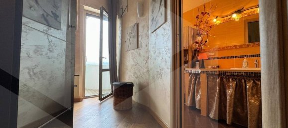 Apartamento de 3 dormitorios en San Salvo, Italy No. 20463 12