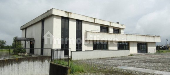 Склад с 1 комнатой в Корнате д’Адда, Италия № 310224 3