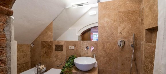 Studio in Peccioli, Italy No. 1444 8