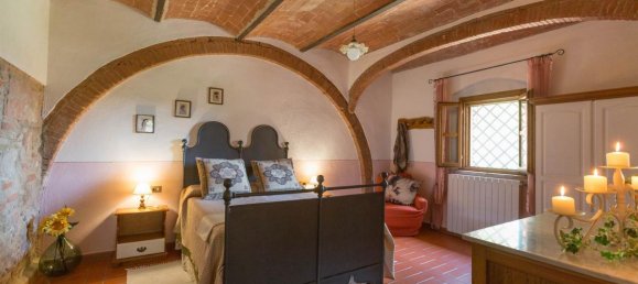 Studio in Peccioli, Italy No. 1444 6