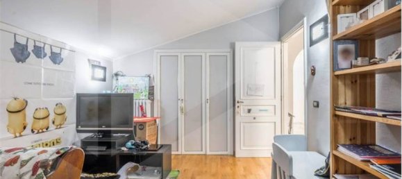 5 rooms Apartment in Castellarano, Italy No. 329355 10