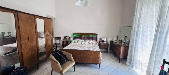 6 bedrooms House in Vittoria, Italy No. 286062 8