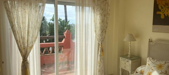 Villa de 3 dormitorios en Estepona, Spain No. 148384 9