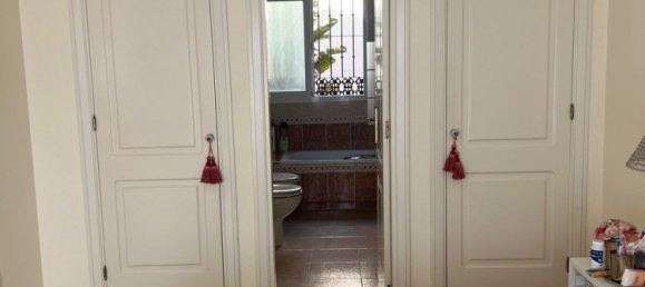 Villa de 3 dormitorios en Estepona, Spain No. 148384 3