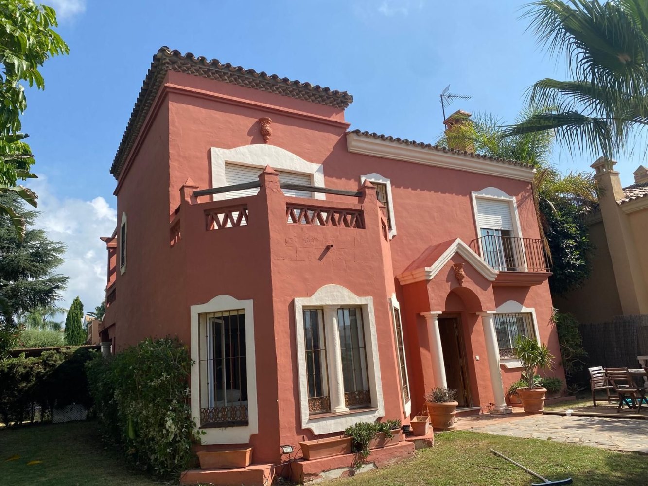 Villa de 3 dormitorios en Estepona, Spain No. 148384