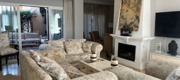 Villa de 3 dormitorios en Estepona, Spain No. 148384 27