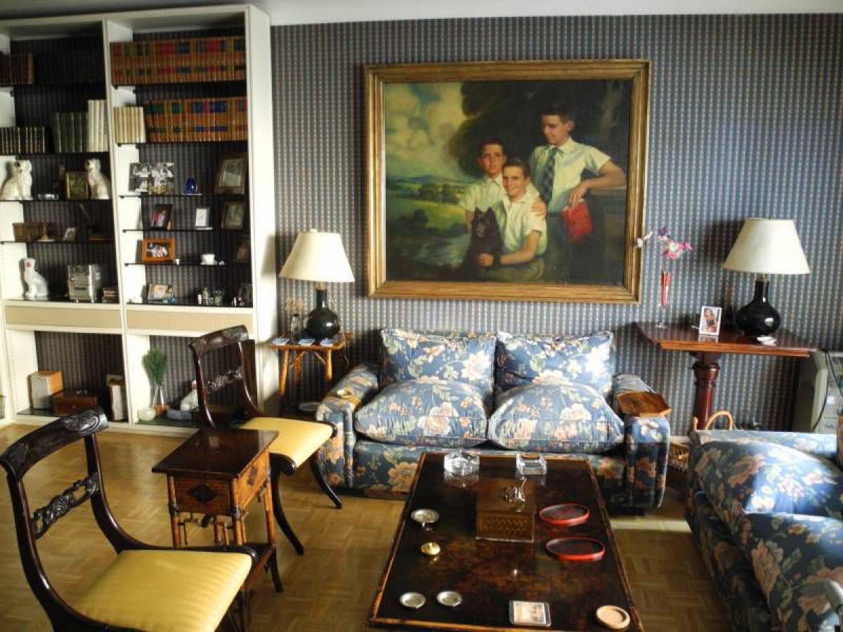 3 bedrooms Commercial property in Buenos Aires, Argentina No. 108438