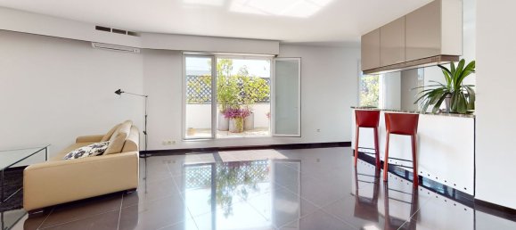 2 bedrooms Apartment in Seine-Saint-Denis, France No. 182364 3