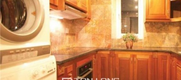 Apartamento de 2 dormitorios en Hoan Kiem, Vietnam No. 3304 5