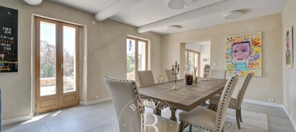 6 bedrooms Villa in Aix-en-Provence, France No. 348712 3