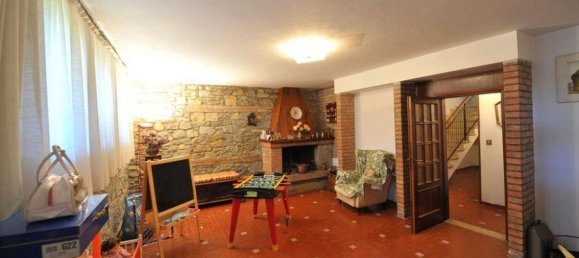 7 rooms Villa in Castellina in Chianti, Italy No. 78438 3