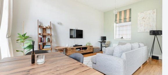 2 bedrooms Apartment in Epsom, United Kingdom No. 9738 2