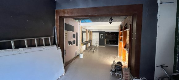 96m² Commercial property in Cornella De Llobregat, Spain No. 182276 9