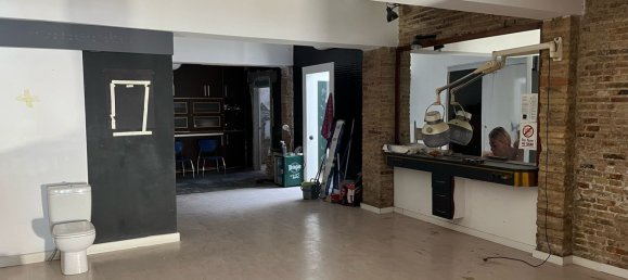 96m² Commercial property in Cornella De Llobregat, Spain No. 182276 12