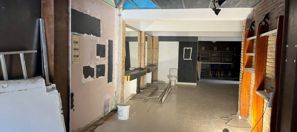 96m² Commercial property in Cornella De Llobregat, Spain No. 182276 14