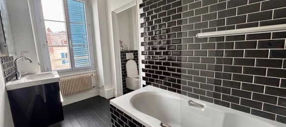 Дом с 5 спальнями в Уэнвиль-сюр-Монтсьян, Франция № 319514 10