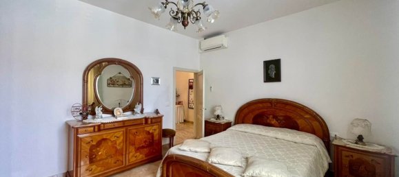 5 bedrooms House in San Miniato, Italy No. 372306 31