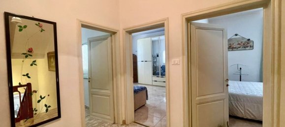 5 bedrooms House in San Miniato, Italy No. 372306 30