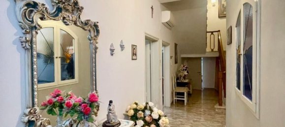 5 bedrooms House in San Miniato, Italy No. 372306 14