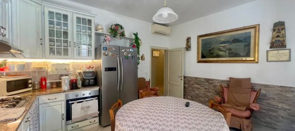 5 bedrooms House in San Miniato, Italy No. 372306 39