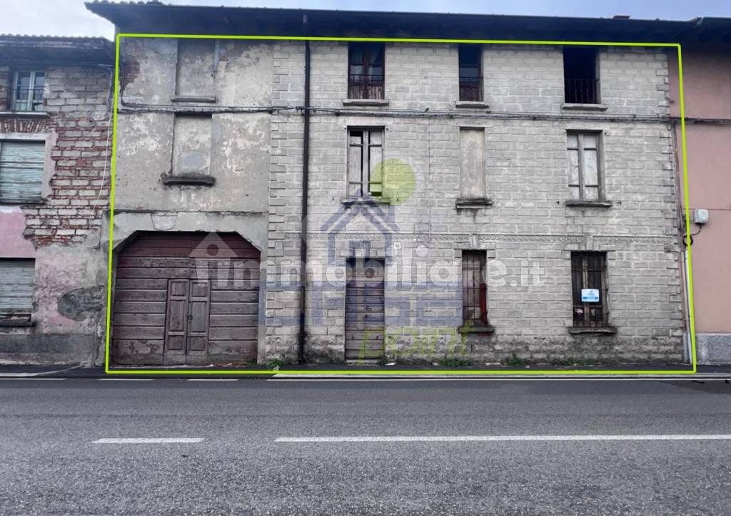 3 bedrooms House in Manerbio, Italy No. 300924