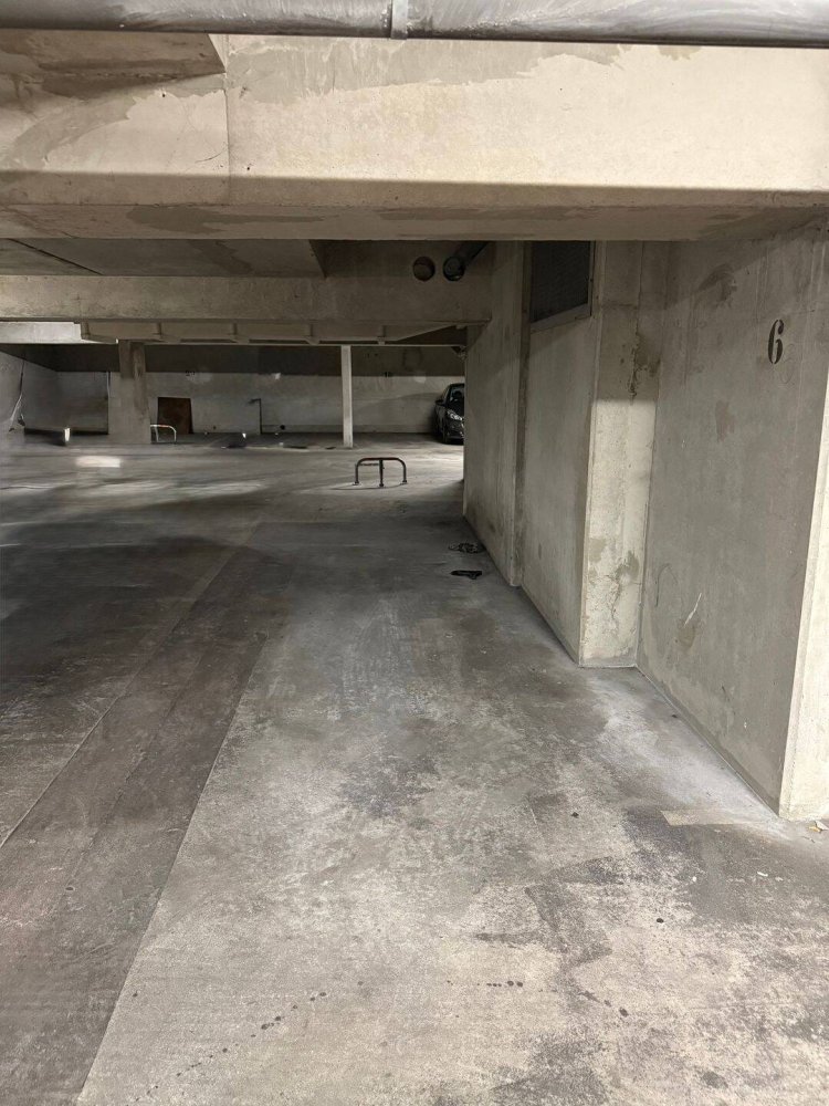 Parkplatz in Livry-Gargan, France 12m², Nr. 326866