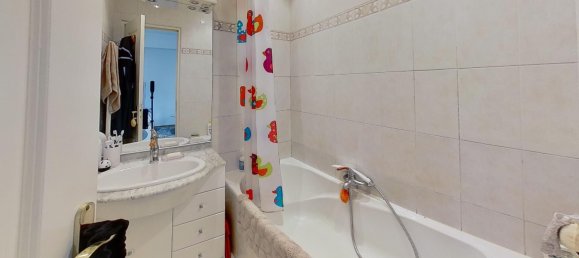 2 bedrooms Apartment in Courbevoie, France No. 188420 16