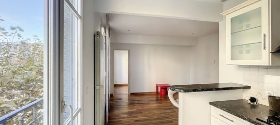 2 bedrooms Apartment in Courbevoie, France No. 188420 8