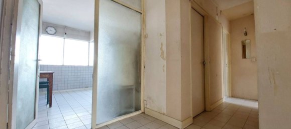 2 bedrooms Apartment in Fresnes, France No. 328664 9