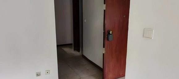 3-salle Appartement à Loures, Portugal No. 95049 19