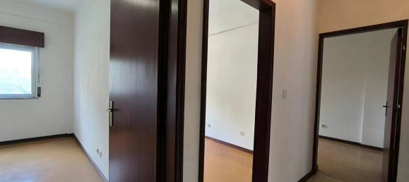3-salle Appartement à Loures, Portugal No. 95049 5
