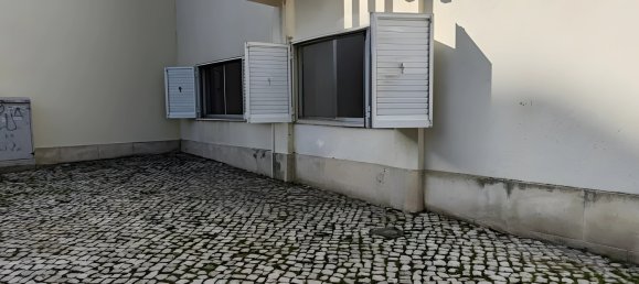 3-salle Appartement à Loures, Portugal No. 95049 16