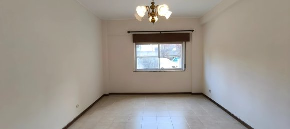 3-salle Appartement à Loures, Portugal No. 95049 8