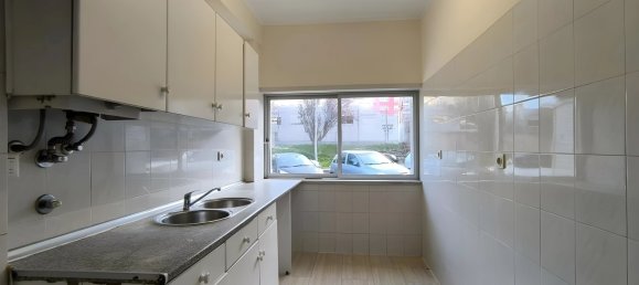 3-salle Appartement à Loures, Portugal No. 95049 11