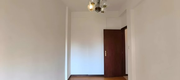 3-salle Appartement à Loures, Portugal No. 95049 6