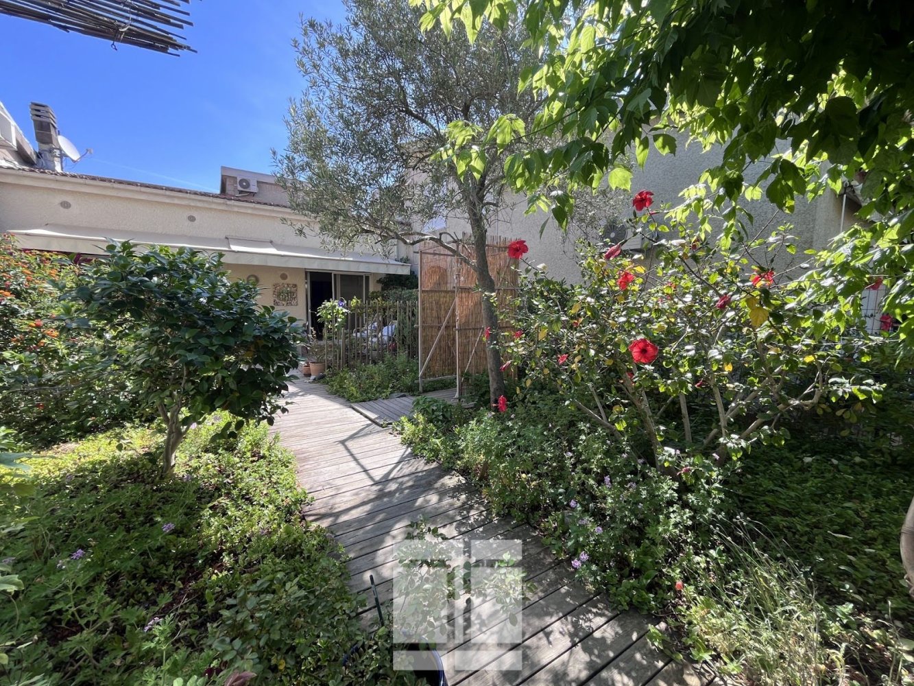 2 Schlafzimmer Wohnung in Borgo, France, Nr. 271782