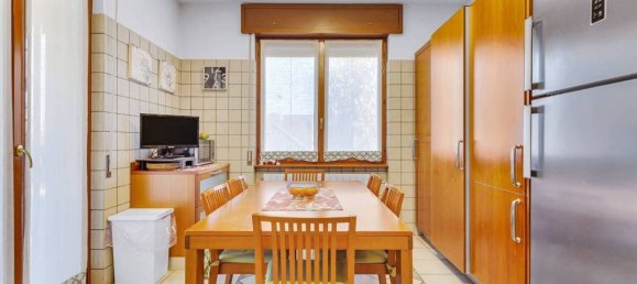 Квартира с 5 спальнями в Кузано Миланино, Италия № 159122 8