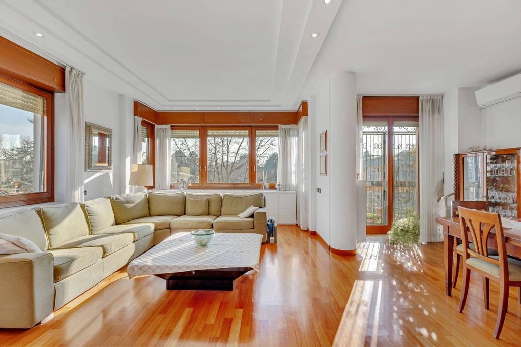 Квартира с 5 спальнями в Кузано Миланино, Италия № 159122