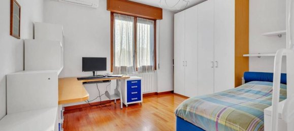 Квартира с 5 спальнями в Кузано Миланино, Италия № 159122 23