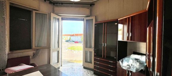 6 rooms House in Santa Maria di Sala, Italy No. 274949 3