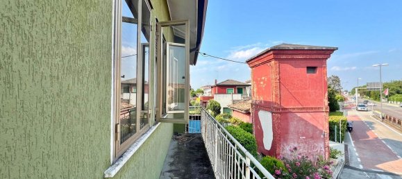 6 rooms House in Santa Maria di Sala, Italy No. 274949 13