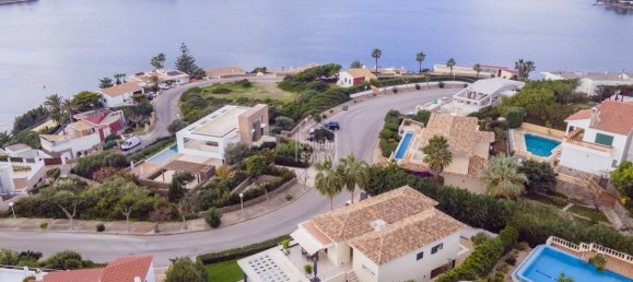 Villa de 5 dormitorios en Mahon, Spain No. 5102 17