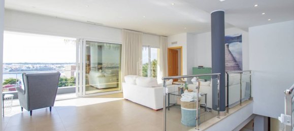 Villa de 5 dormitorios en Mahon, Spain No. 5102 10