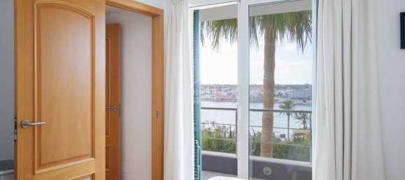 Villa de 5 dormitorios en Mahon, Spain No. 5102 12