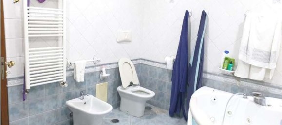 6-salle Appartement à Naples, Italy No. 285162 16