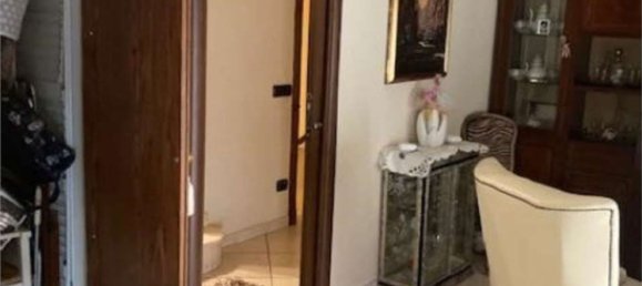 6-salle Appartement à Naples, Italy No. 285162 6