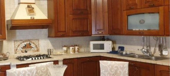 6-salle Appartement à Naples, Italy No. 285162 8