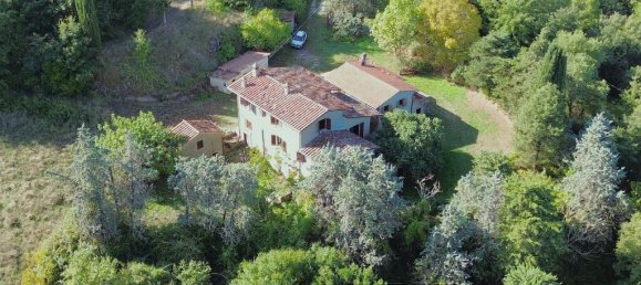 Adosado de 5 dormitorios en Città di Castello, Italy No. 87778 39