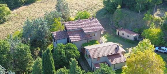 Adosado de 5 dormitorios en Città di Castello, Italy No. 87778 40